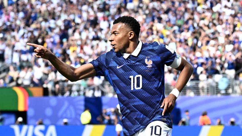 世界杯-法国3-1塞内加尔 姆巴佩梅开二度