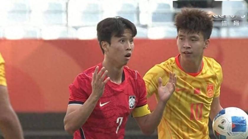 中国U23男足1-2输韩国，产生3个不可思议，韩国踢我们也很费劲！