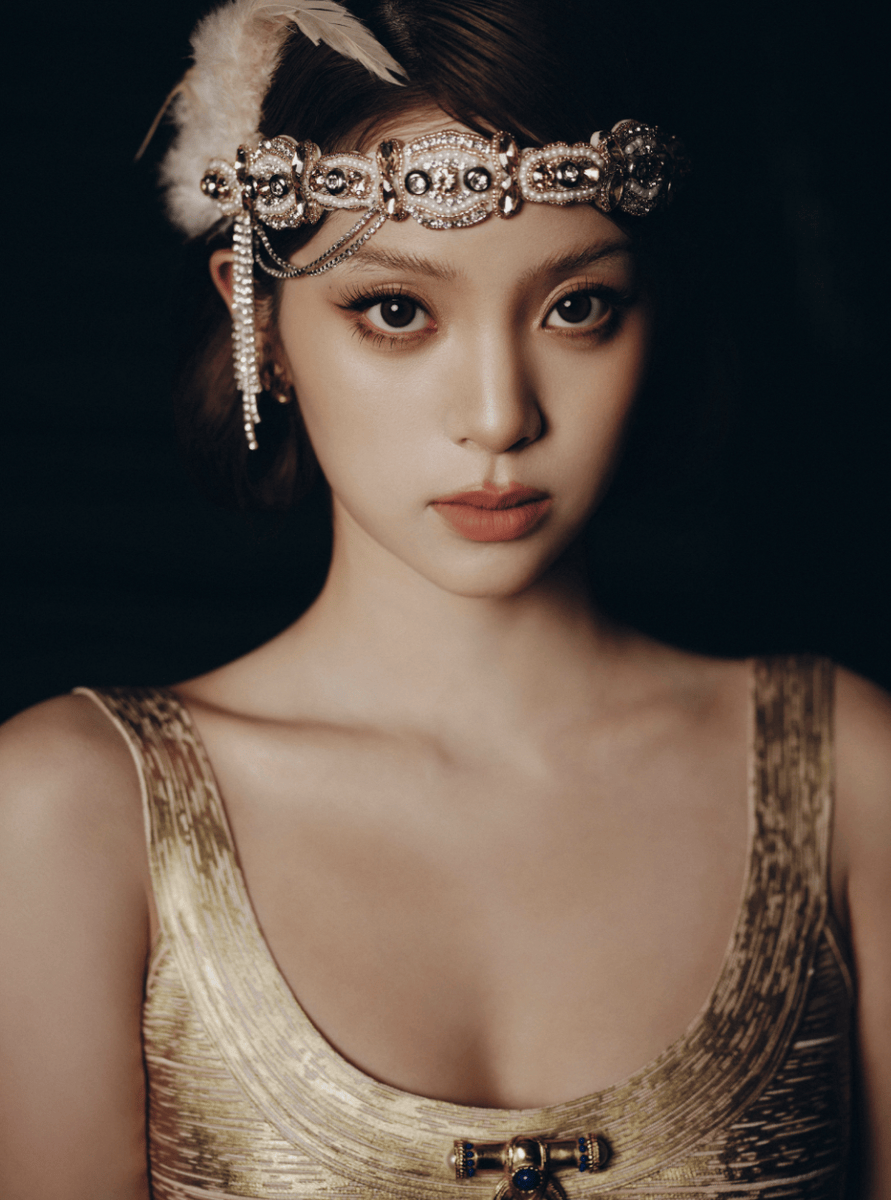 欧阳娜娜金裙摆凸显好身材 绚烂光泽裹着柔缓绮梦-第5张图片-旧杳电影网