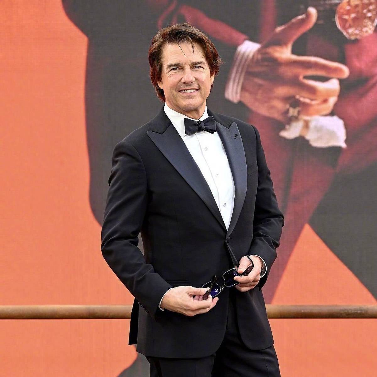 上一个图集 阿汤哥亮相新片《挖掘者》伦敦首映 墨镜+西装杀状态依旧封神 威廉王子与凯特王妃惊喜现身