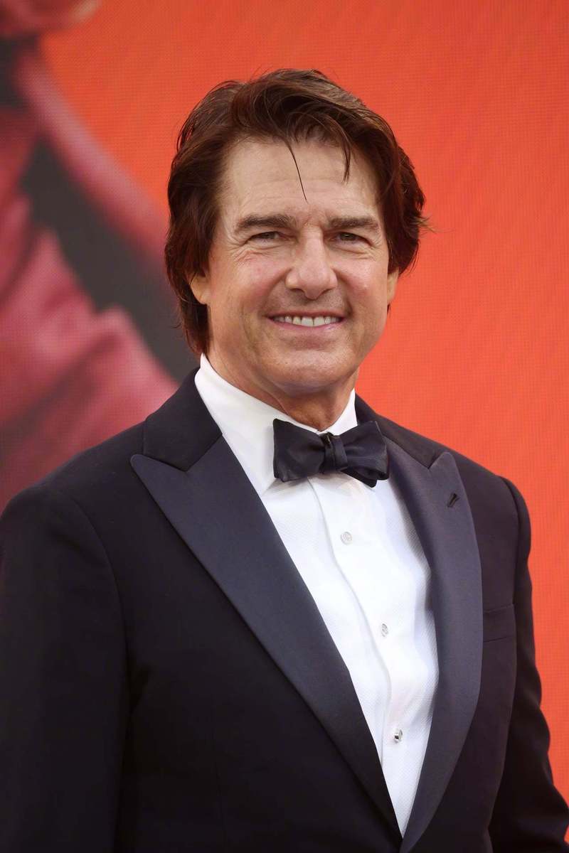 阿汤哥亮相新片《挖掘者》伦敦首映 墨镜+西装杀状态依旧封神 威廉王子与凯特王妃惊喜现身