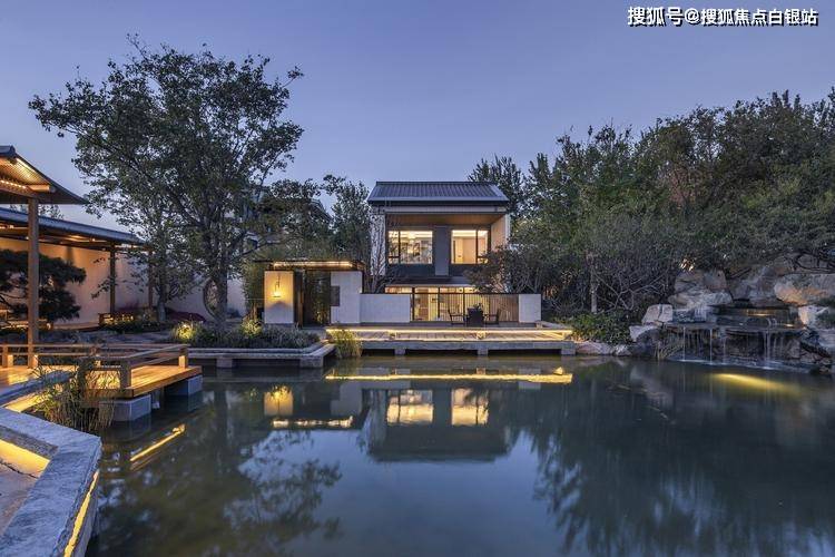 售楼中心首页网站→楼盘详情→24小时热线电话_青龙湖_方面_项目