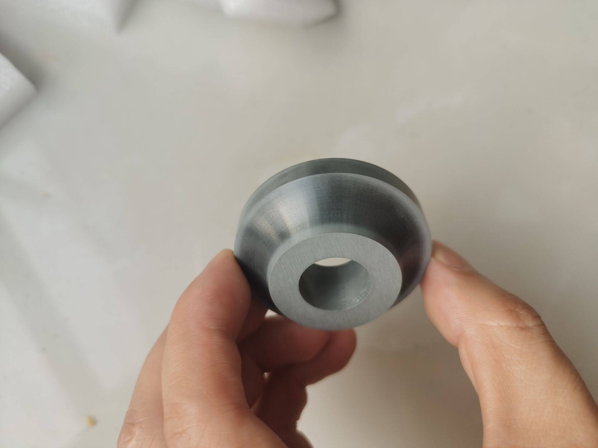 高性能高强度氮化硅陶瓷的烧结过程为什么其表面会出现不均匀现象