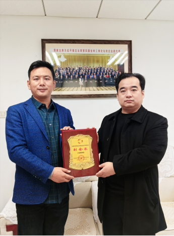央视主持人  杨晋女士专访王昱傧(尊称王麒龙老师)