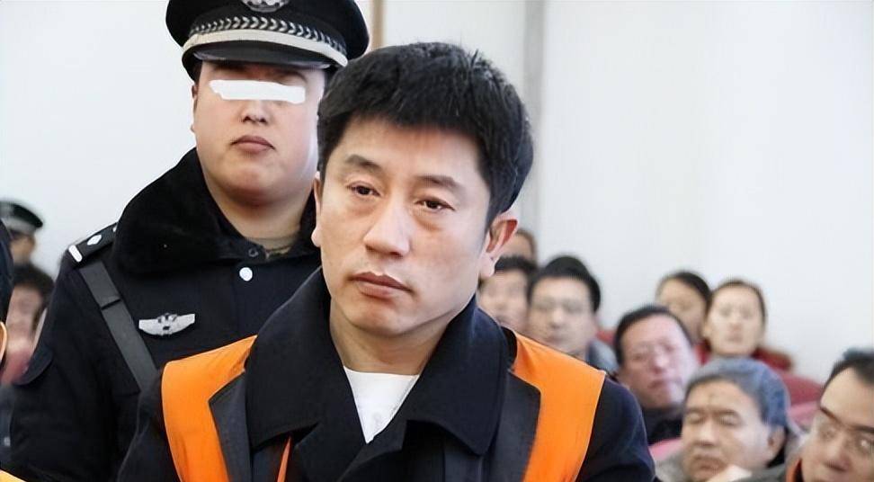 "万里大造林"的陈相贵:曾花182万买手机号,08年沦为阶下囚_集团_公司