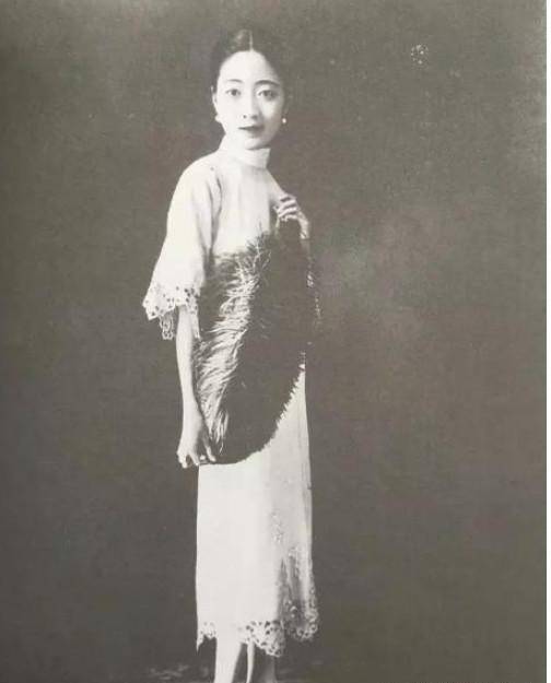 清朝皇后真容,图二霸气十足,图三温婉美丽,婉容太惊艳_董鄂妃_孝庄文