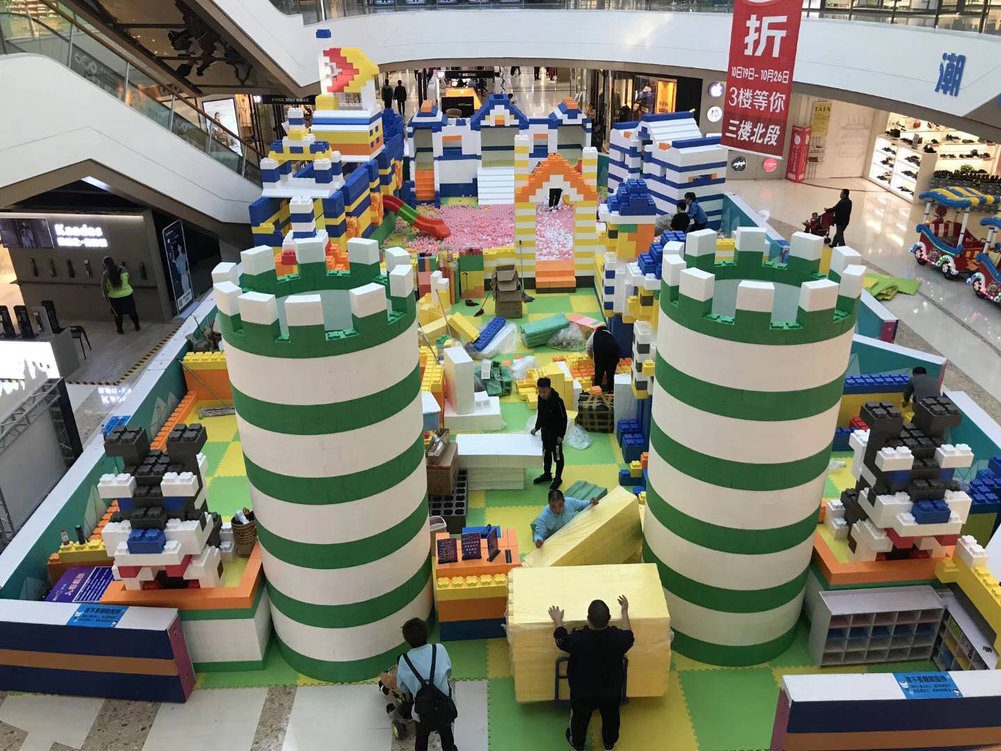 积木儿童乐园是一个集创意,互动,安全和教育于一体的儿童游乐场所.