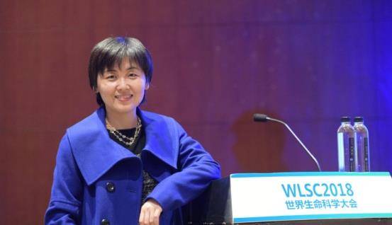 她14岁高考得750分,为出国留学埋头苦读,如今定居美国一去不返_碧玉