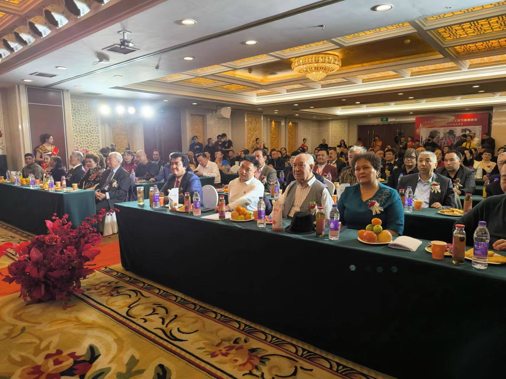 2024歌王阿力新年演唱会即将上演_新疆_文化_中国