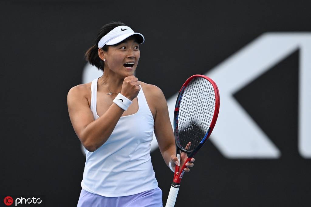 郑钦文首进澳网第三轮 王雅繁爆冷2-1淘汰前美网冠军_比赛_卡努