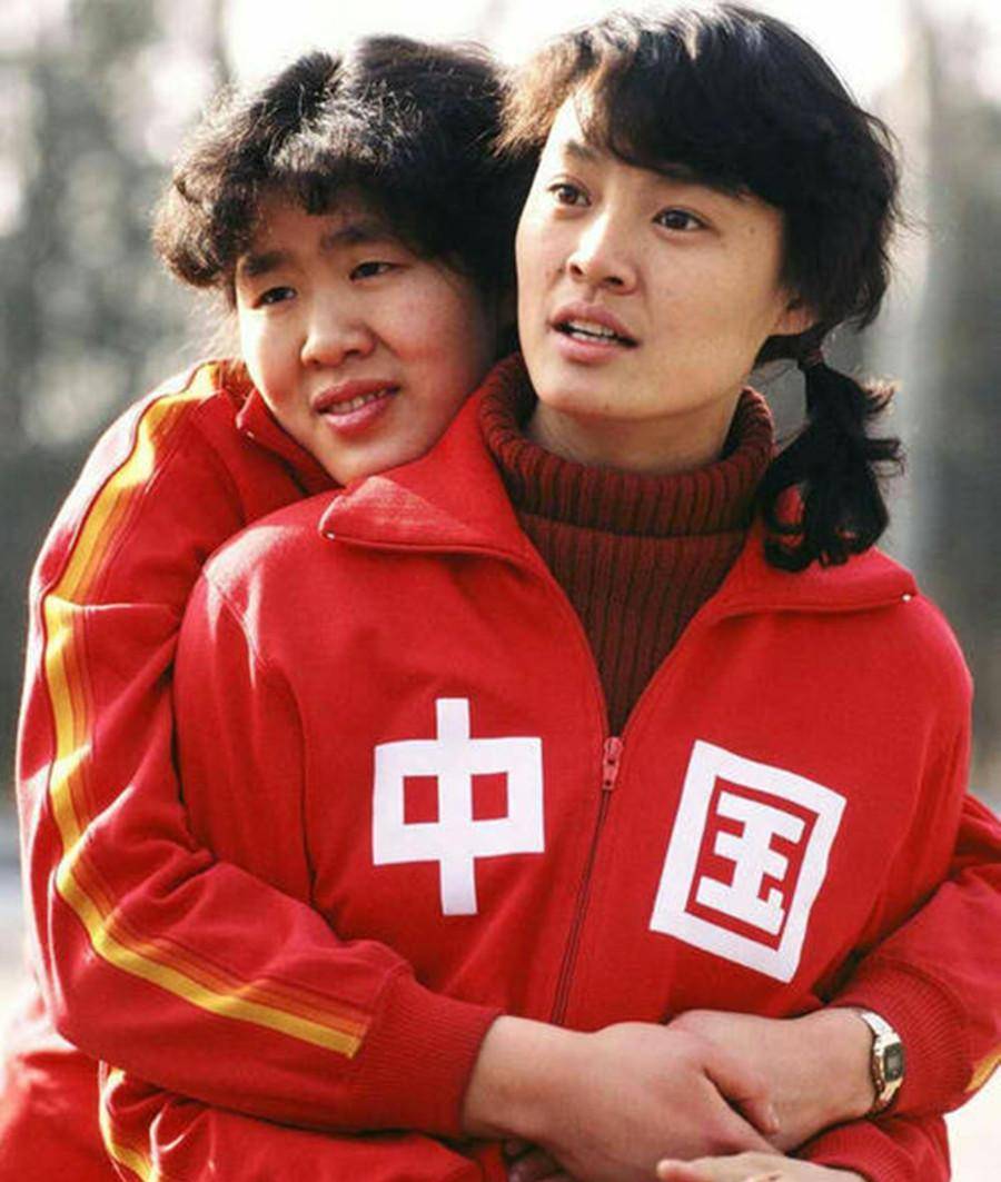 周晓兰:女排5连冠功臣,被称为"天安门城墙",为何移民美国?