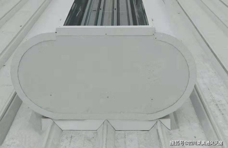 【四川莱奥天窗】采光排烟天窗厂家的通风天窗安装知识点分享_位置