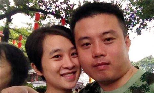 丈夫牺牲后,31岁女教师被"特招"入伍直升少校,成为特殊女警官_庞洪雨