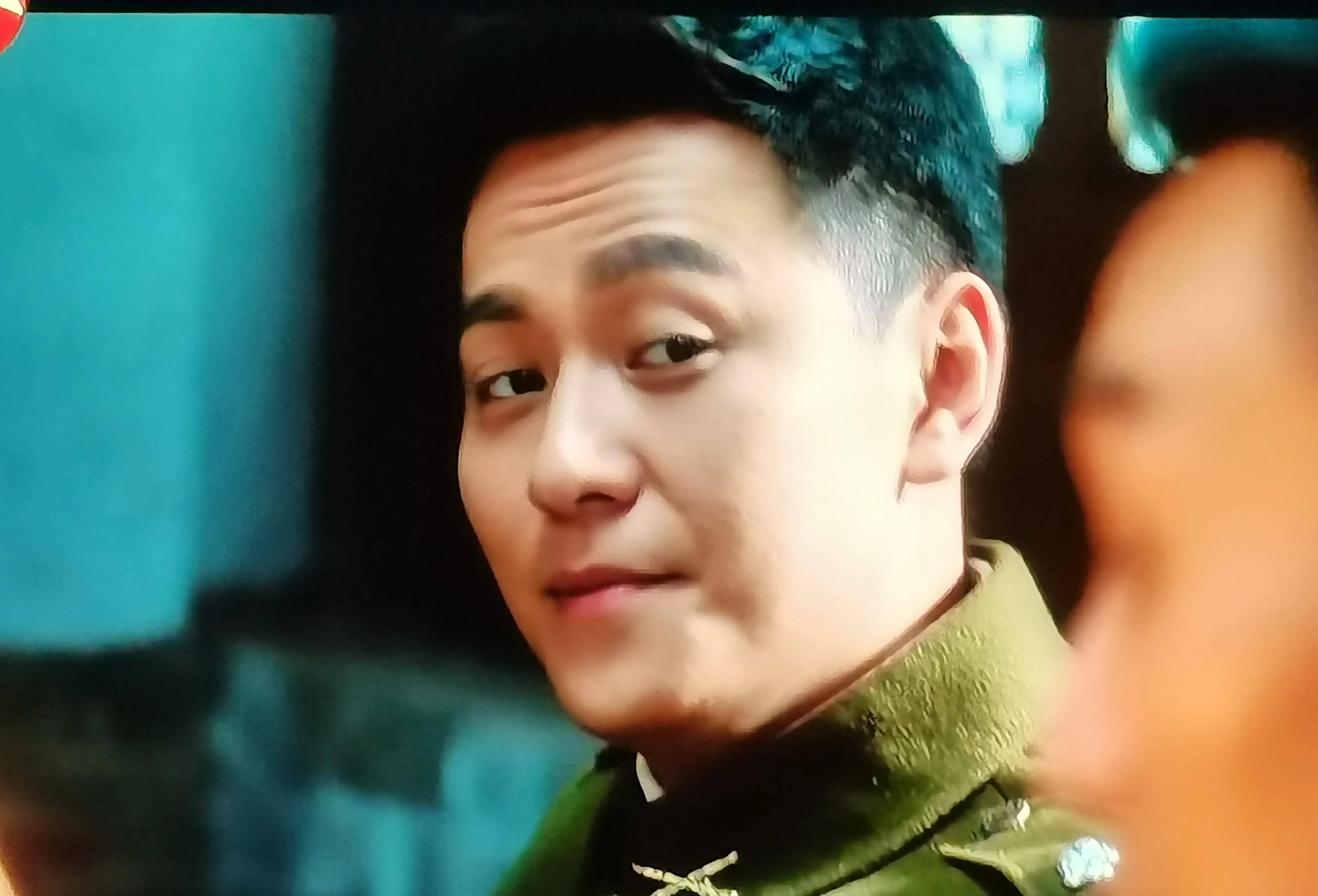 陈炎传情报无人盯,"九九归一"卖货郎被抓,玉婷要除掉赵云飞_叶翔之_陈