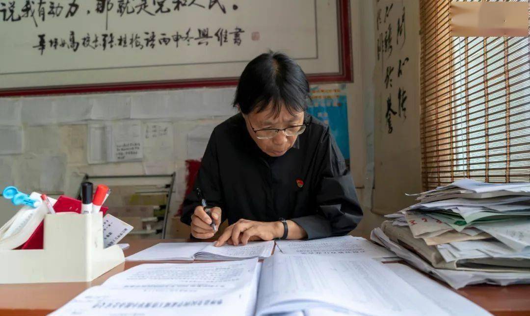 乡村教师张桂梅:我用命把你培养成大学生,你却去当全职太太?_华坪县_