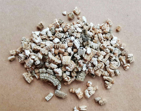 膨胀蛭石产地不同,成分,特性的区别