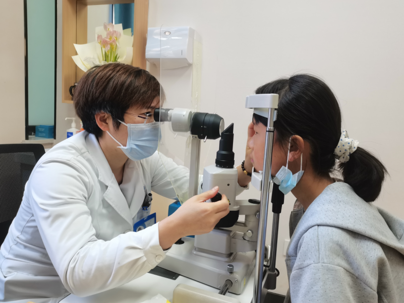 昆明普瑞眼科医院视光与小儿眼科专科主任杨槐介绍,一些严重的圆锥