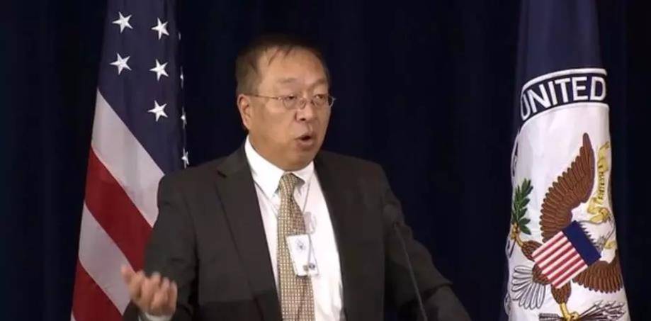 余茂春:学习中华文化,甘愿做美国走狗,终走上弃家叛国的不归路_中国