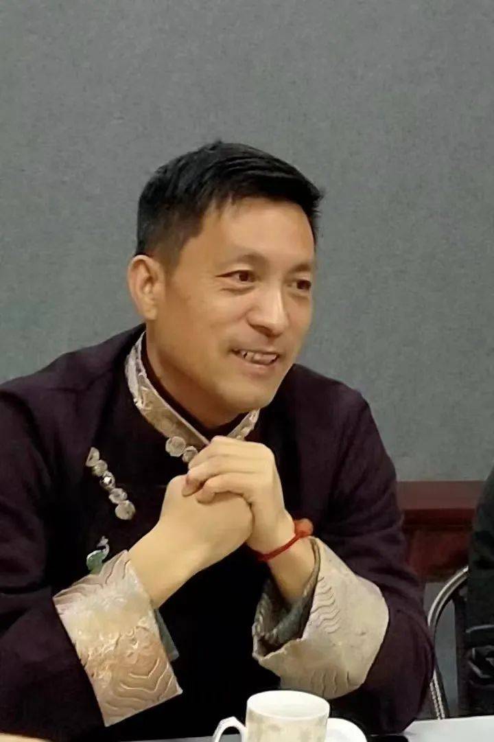 龙马精神·驰而不息——李炜,武华兴书画作品展开幕