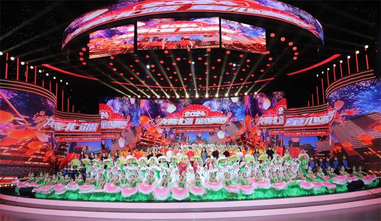 荣毅捷舞蹈作品《绽放》《冬日梦想》将于2月10日