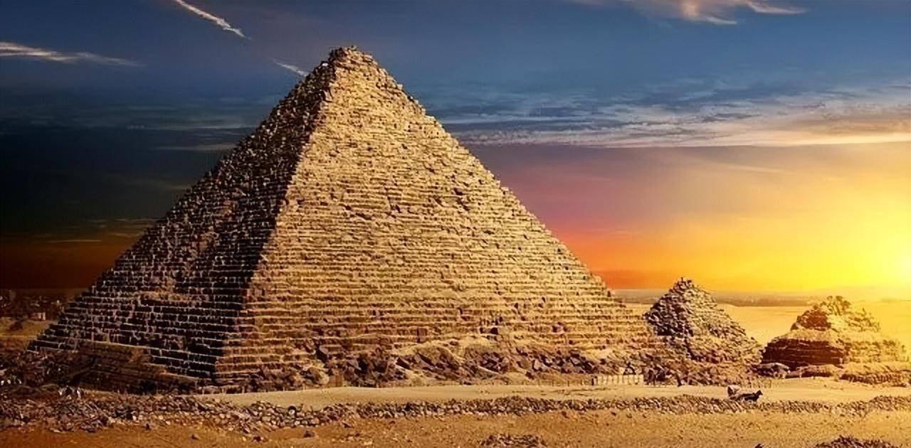 胡夫金字塔为何一直令人着迷?_古埃及_石块_建筑