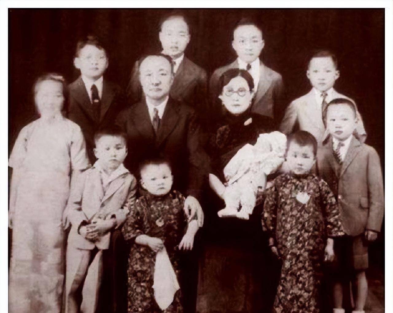 李烈钧:杀害好友夺其美妻,真相揭露后被原谅,并生育10