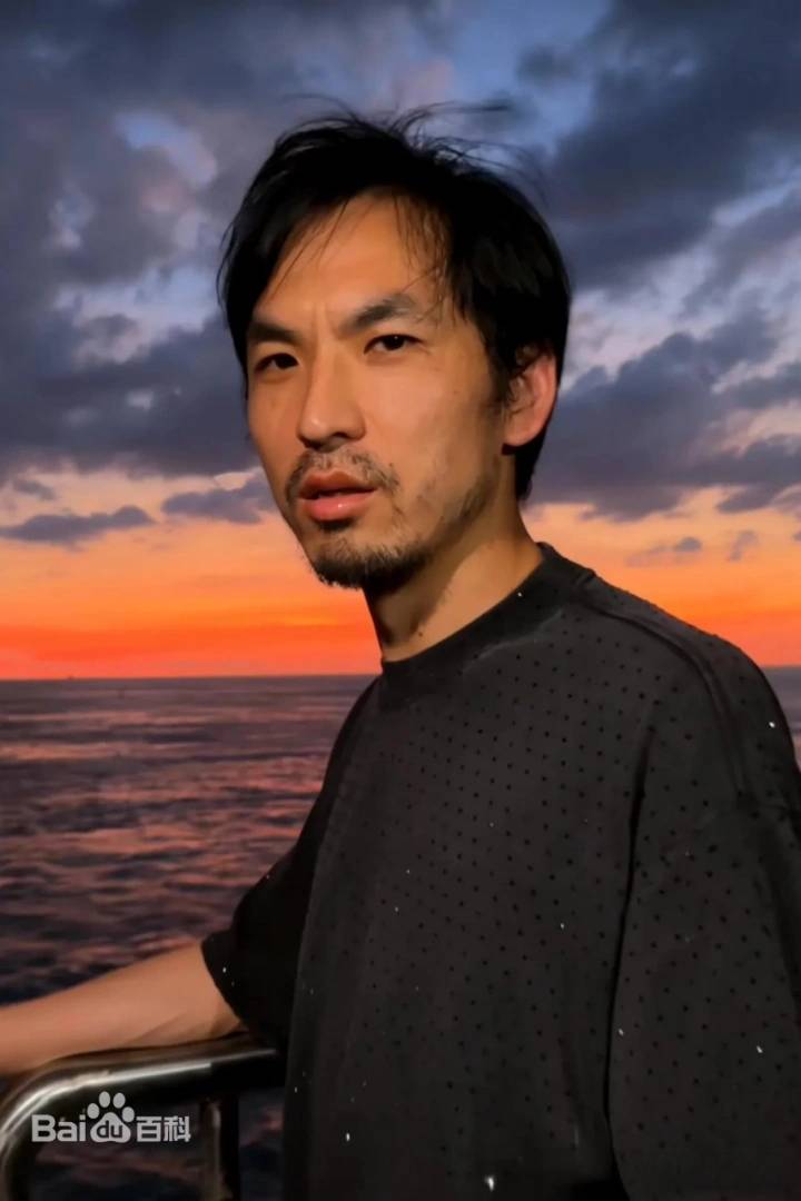 直播间惊爆网红"铁头"惊爆涉黄黑历史!_账号_微博_平台