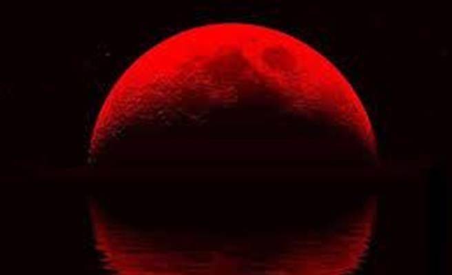 古法云"血月见,妖孽现",是否真的是天生异象,必有大事