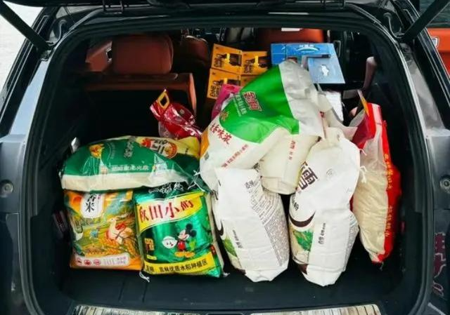 "后备箱"大赛!春节返程:你准备好了吗?