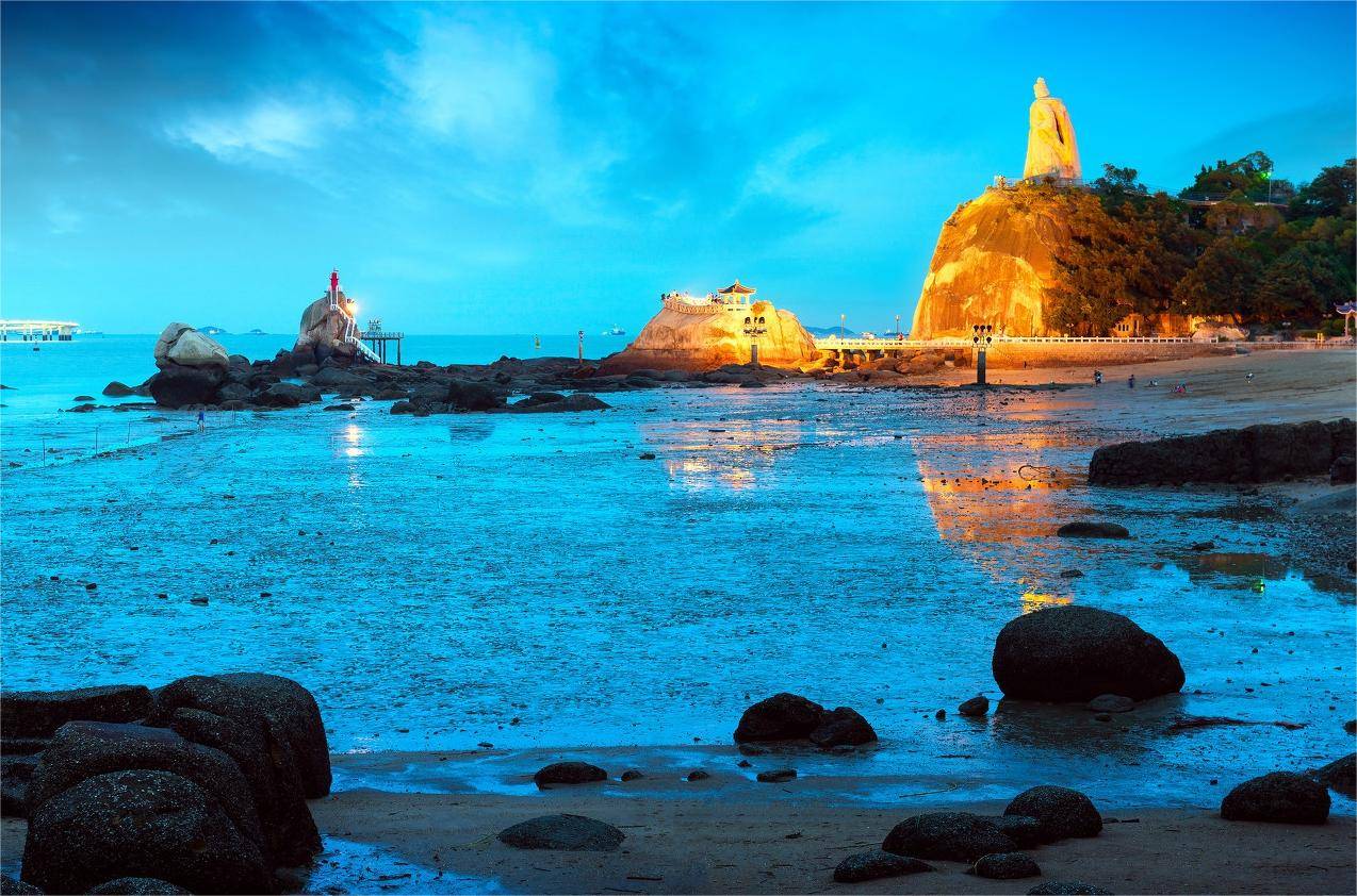 但3,4月是回南天,而且梅雨季节,雨很多,具体要看天气预报.