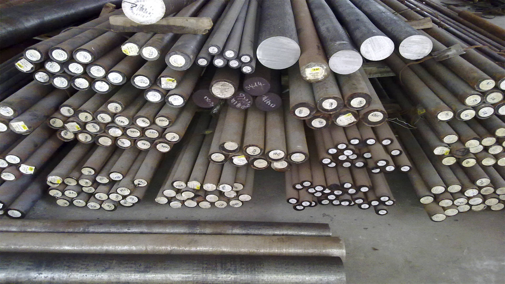 模具钢王和平 #模具钢 #模具钢材常见的高碳合金模具钢有:d2钢,d3 