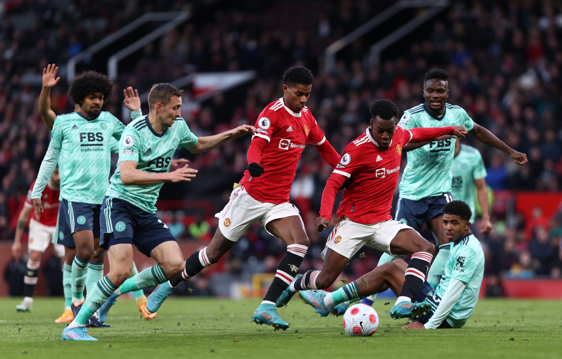 作为一支德国足球俱乐部,弗赖堡在德甲联赛中表现稳定,并且成绩不断