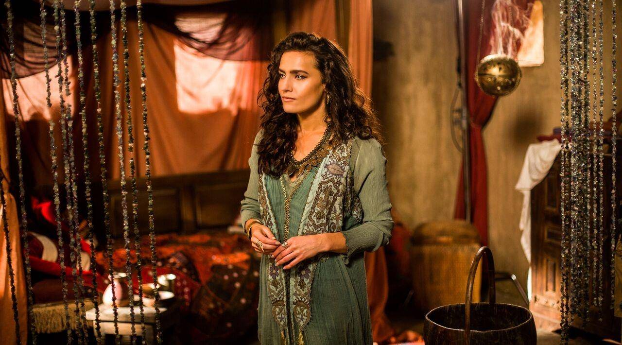 他天生神力,却好色成性,最后死在自己女人手里_参孙_非利_利士