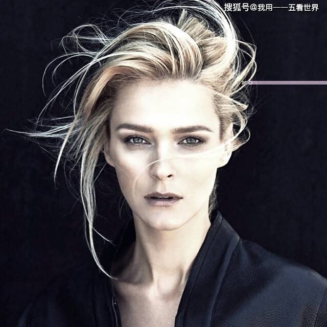 卡门卡斯的写真散发超模中的战斗机般的魅力!_姑娘_的力量_硬汉子