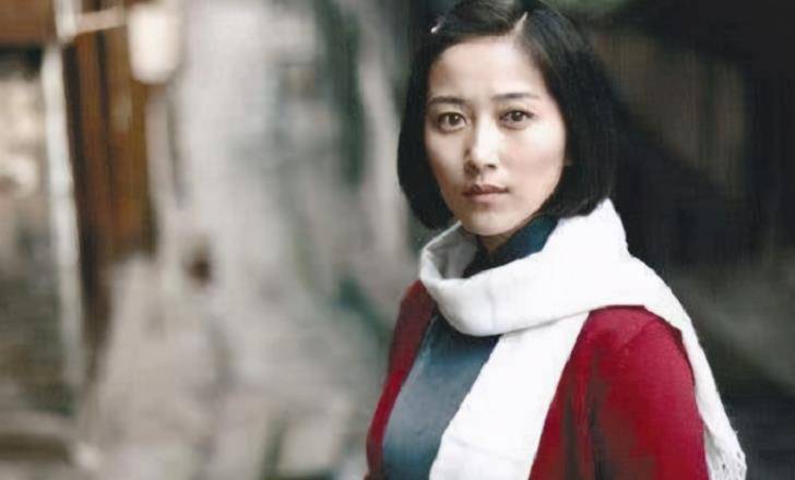 杀害江姐刽子手,心狠手辣,藏匿乡下8年成劳模,一辆自