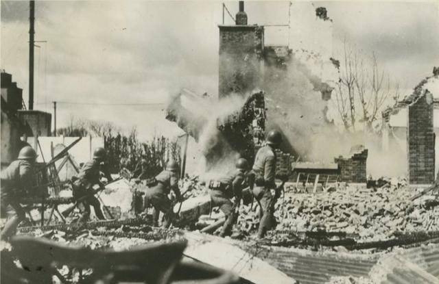 这一日的战斗中,第88师264旅伤亡惨重,其中旅长黄梅兴在持志大学前沿