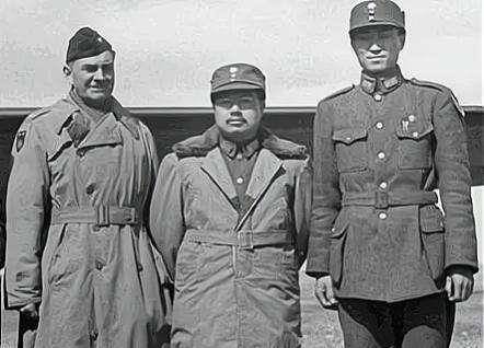 在陆兰沁的家里,还珍藏着一件"传家宝",那就是父亲送给她的马背垫,它