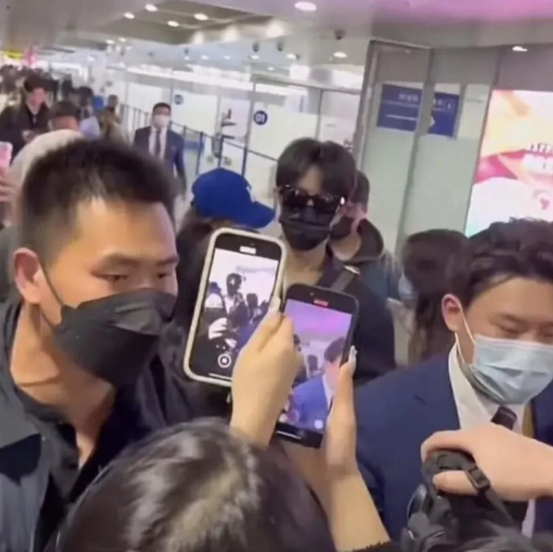 抵制无底线代拍_影响_行程_明星