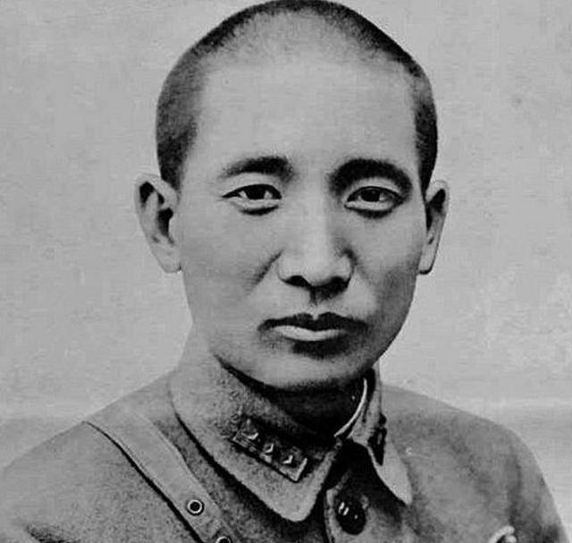 1938年因译电员一字之差:30000人葬身火海,3位高级军官被处死刑_长沙