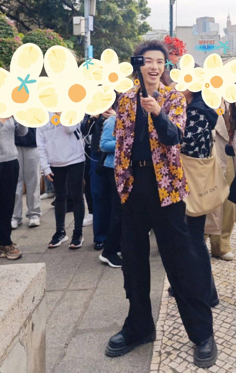 这也太平易近人了!_路人_花花_明星