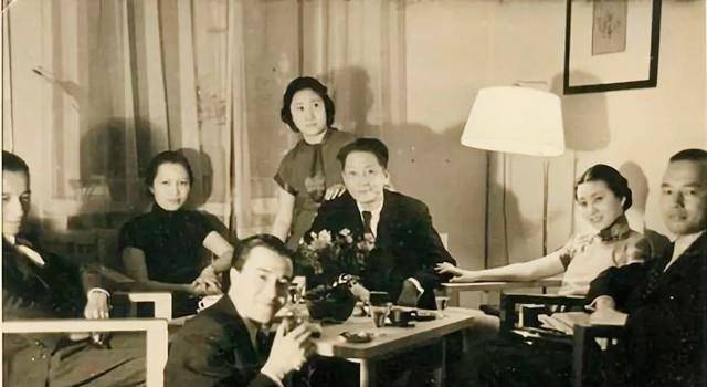 "钱学森夫人"蒋英葬礼,党旗盖身,许多学生前来送别恩师_赵登营_李双江