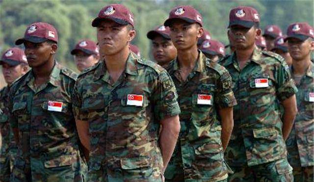 李光耀_国家_因为