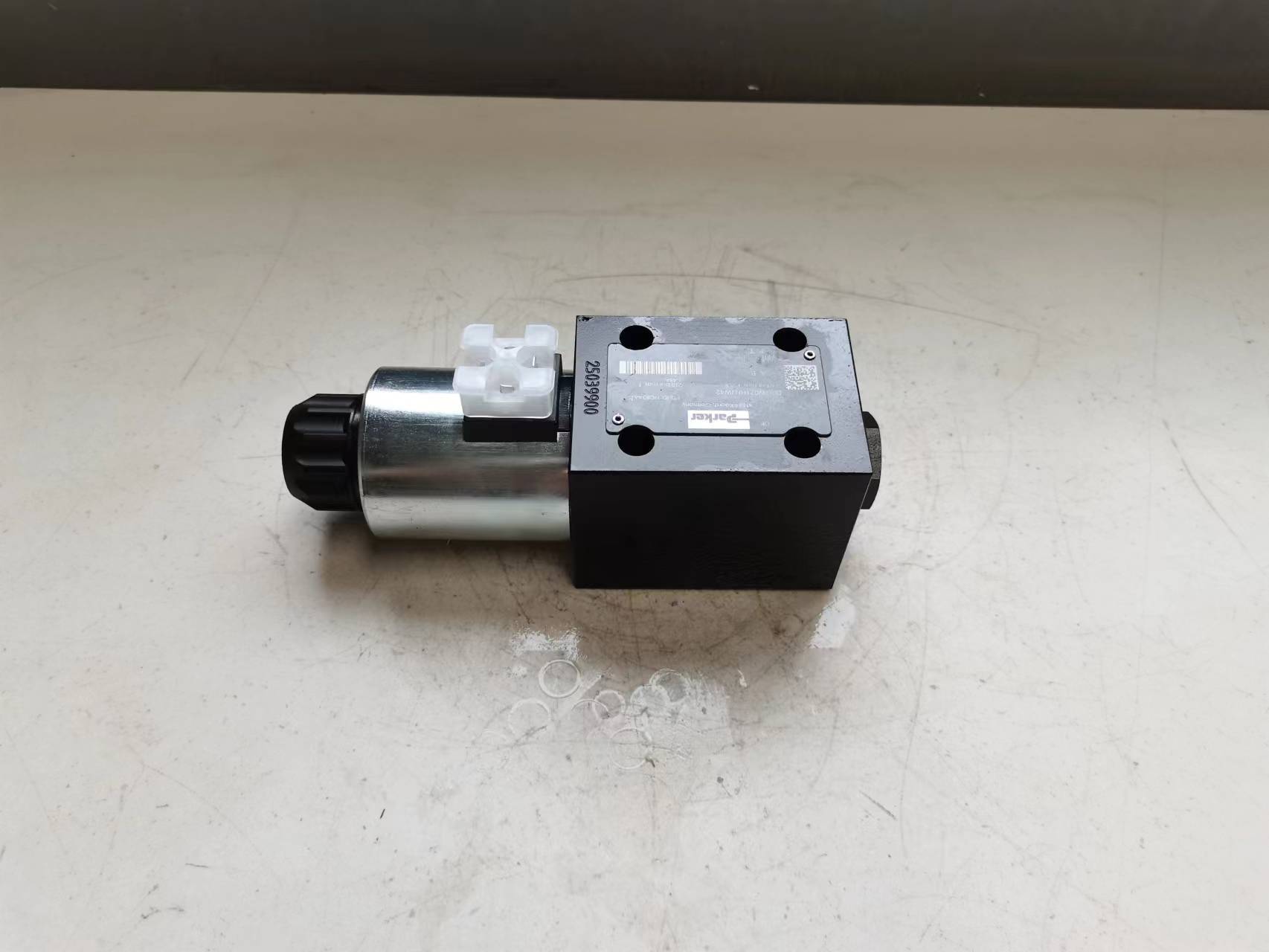 派克d3dw071hnjw电磁换向阀美国parker液压阀_切换_操作_需求