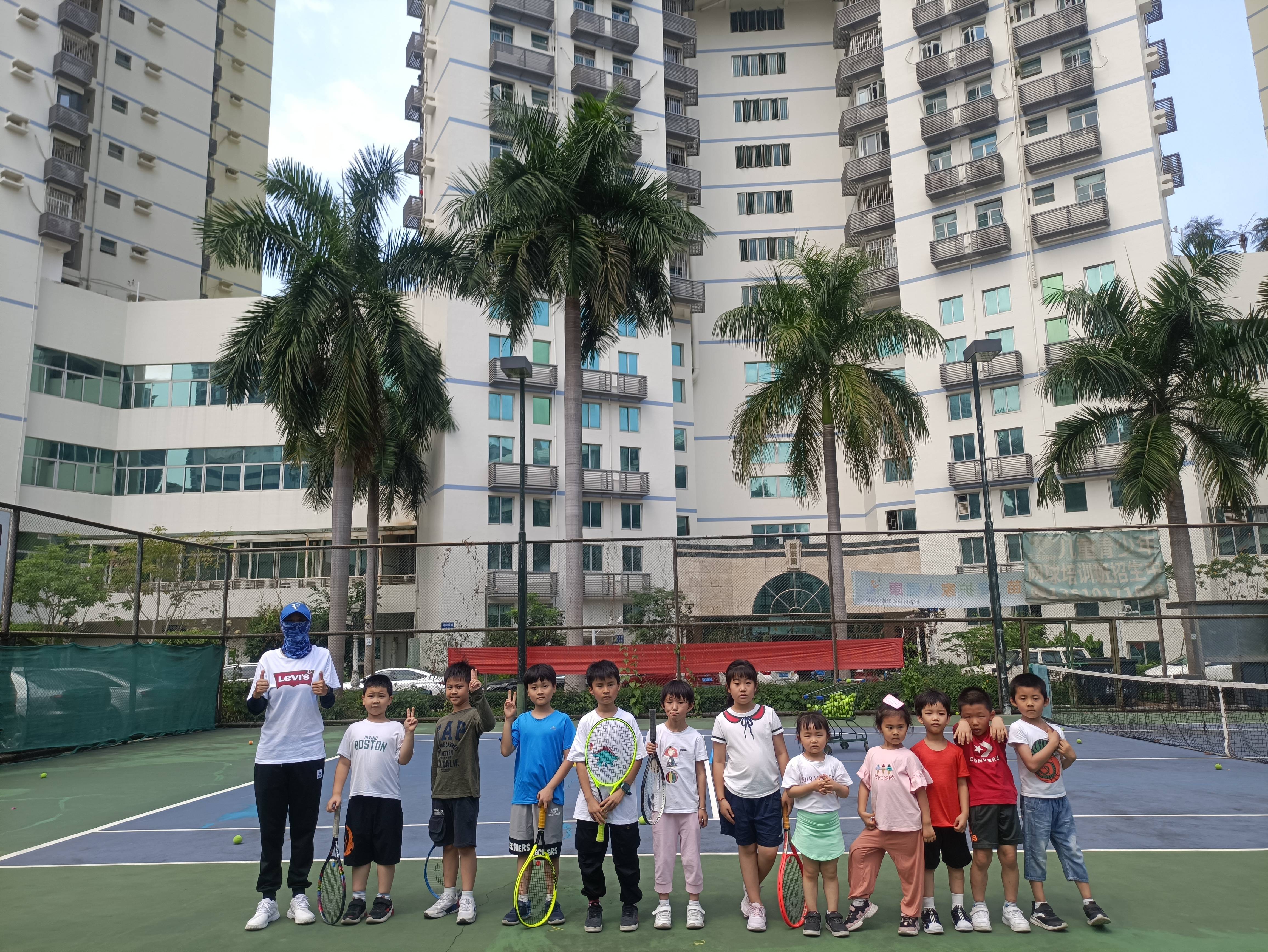 深圳网球 play tennis 2024new year网球让自己生活更丰富多彩!