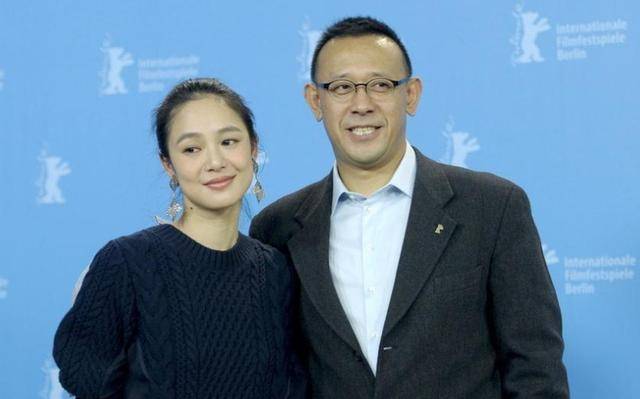 与法国妻子离婚,42岁姜文娶26岁周韵,15年相互陪伴,幸福美满_电影