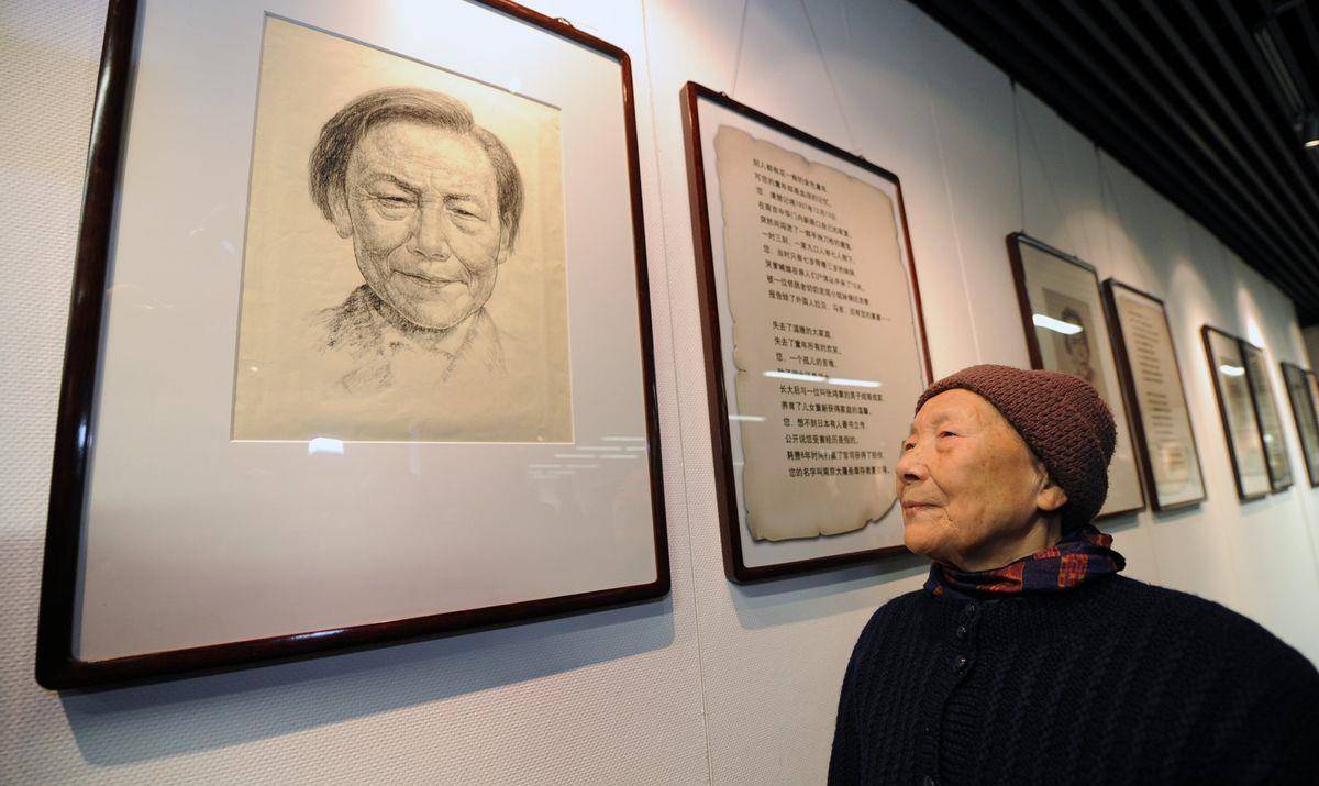 一家9口7人被杀,8岁的她和4岁妹妹,与家人尸体待了14天_夏淑琴_日本