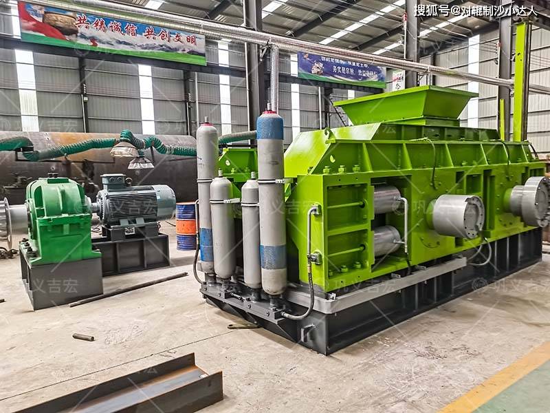石英砂对辊制砂机有哪些优势呢?使用时候应该如何保养呢?