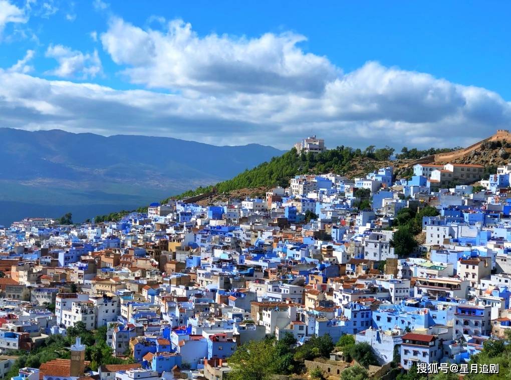 物价便宜,但说实话真没啥玩的,不建议特地去,可以玩完黑山和波黑后顺