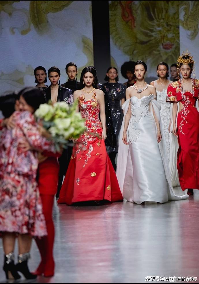 沈梦辰巴黎时装周惊艳亮相,中国风走秀惊艳全场!_明星_人生_心情