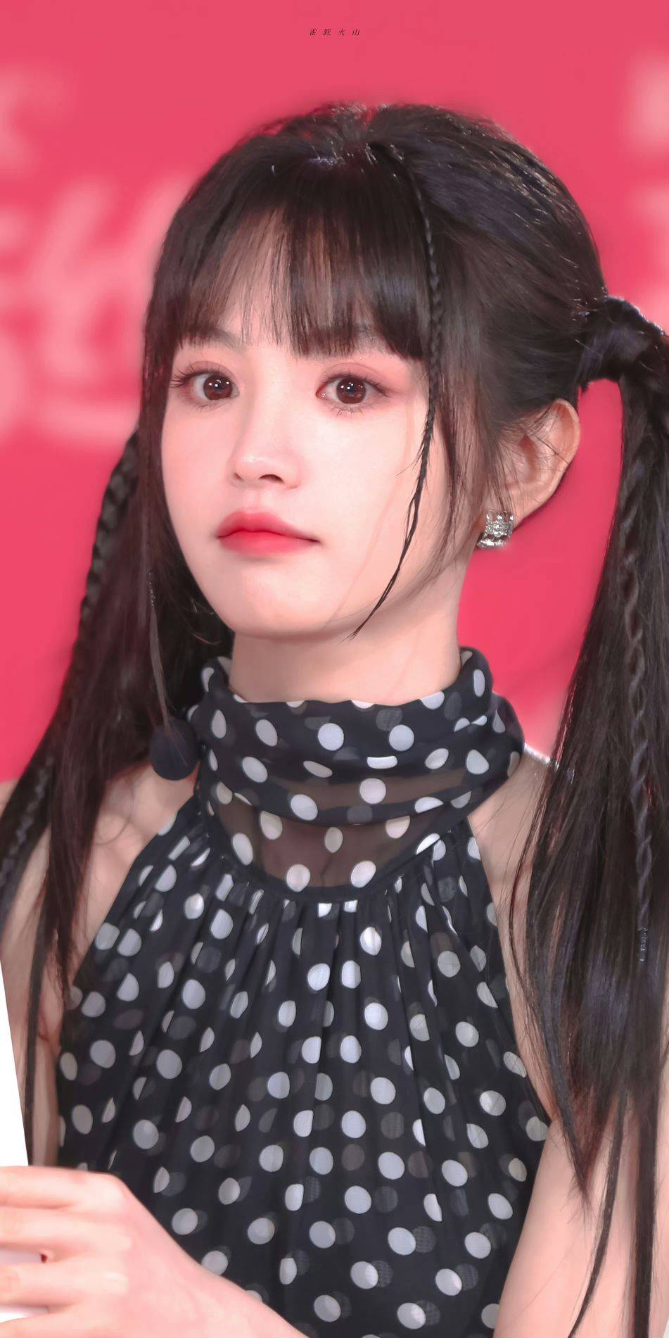 田曦薇这样的甜妹谁能拒绝啊甜美容颜双马尾可爱精致的像个洋娃娃